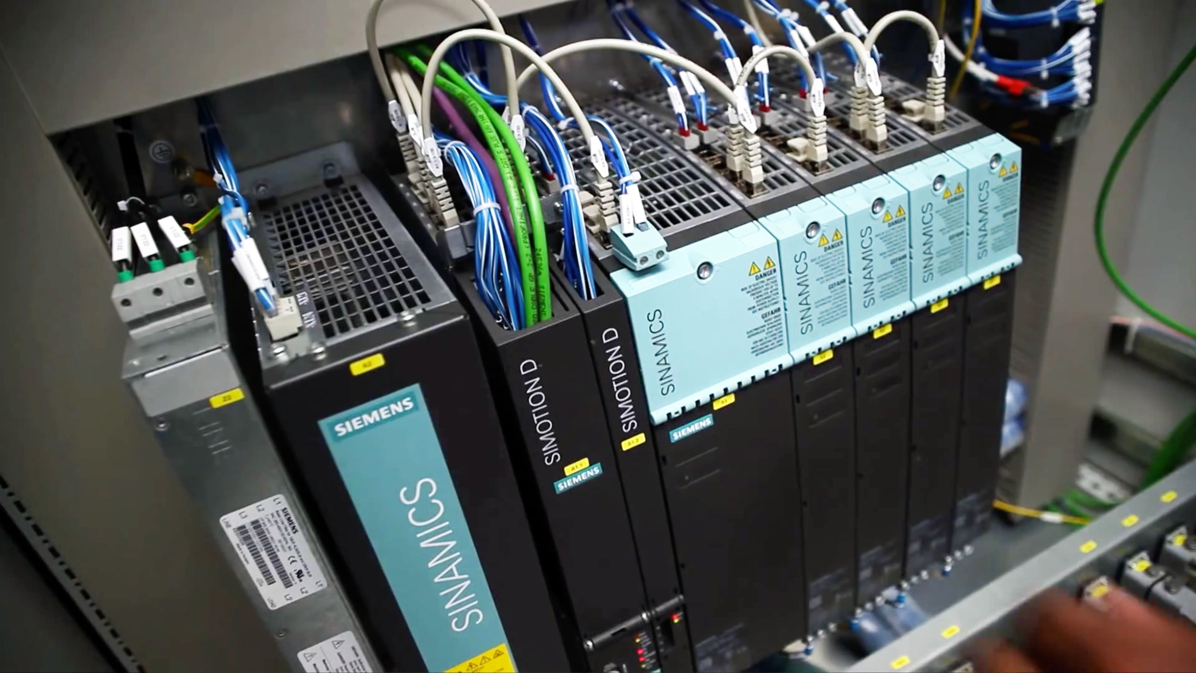 SIEMENS SINAMICS SERVO DRIVE