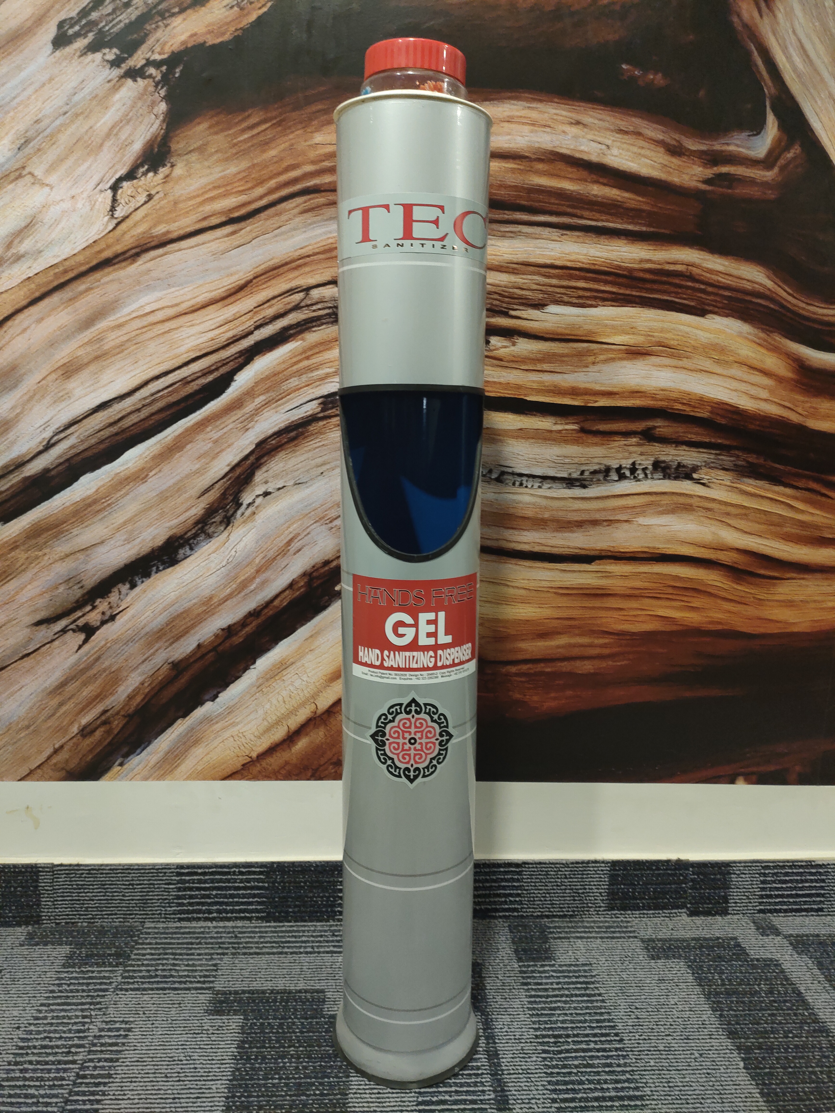 TEC touch-less hand sanitizing machine